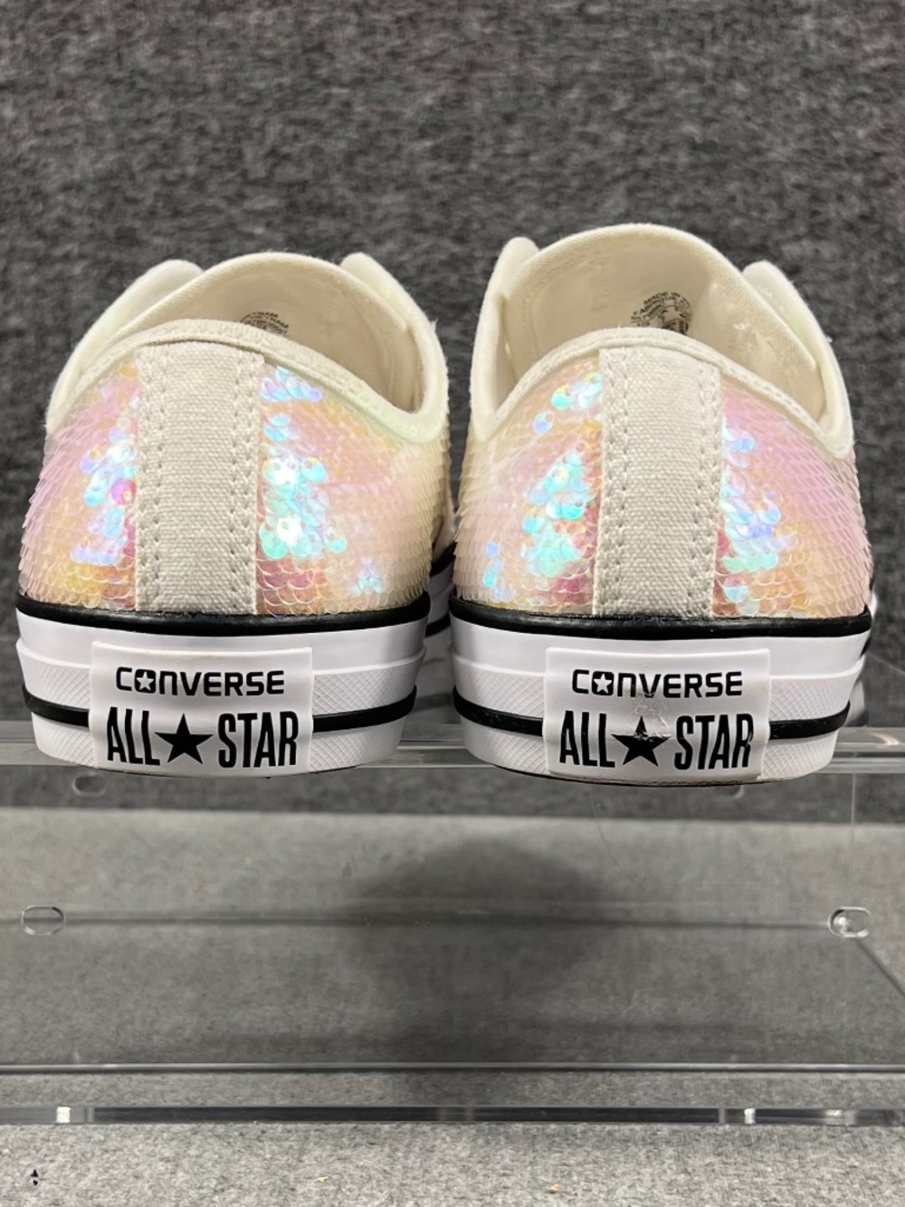 Converse Chuck Taylor All Star Low Top Iridescent Sequin Shoes 9 Style 557989C - Picture 8 of 9